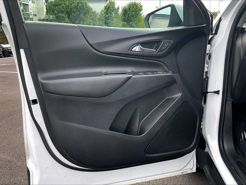 Used 2023 Chevrolet Equinox LT FWD image 21