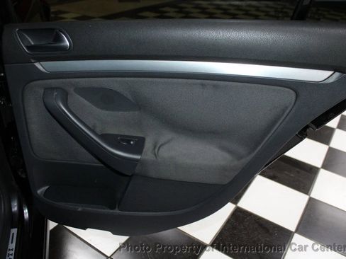 Used 2009 Volkswagen GTI 4-Door image 24