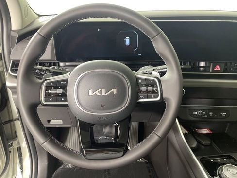 New 2026 Kia Carnival SX image 23