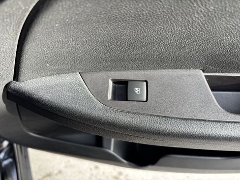 Used 2017 GMC Terrain SLE image 25