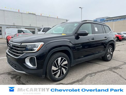 Used 2024 Volkswagen Atlas SE image 7