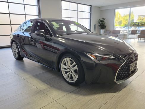 Certified 2024 Lexus IS 300 w/ Comfort Package image 8