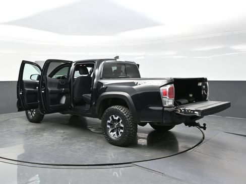 Used 2020 Toyota Tacoma TRD Off-Road w/ Technology Package AWD/4WD image 44