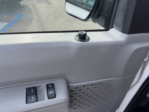 Used 2013 Ford E-150 and Econoline 150 image 20