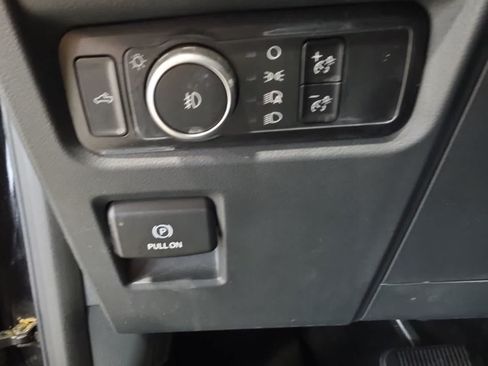 Used 2024 Ford F150 XLT w/ XLT Black Appearance Package AWD/4WD image 19