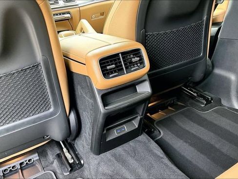 Certified 2025 Mercedes-Benz GLE 450e 4MATIC image 13