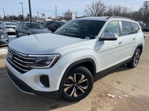 New 2026 Volkswagen Atlas SE AWD/4WD image 3