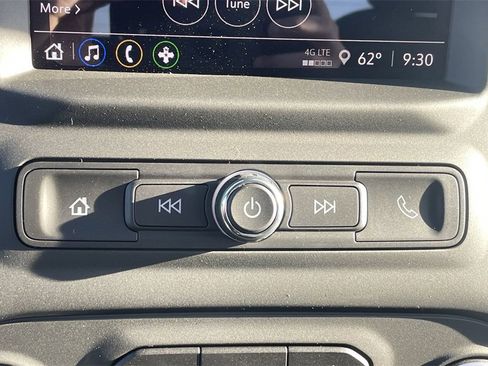 New 2025 Chevrolet Silverado 2500 W/T image 32