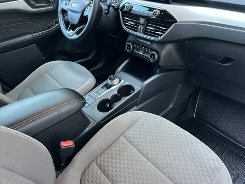 Used 2022 Ford Escape SE w/ SE Sport Appearance Package AWD/4WD image 18