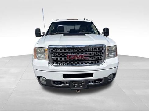 Used 2011 GMC Sierra 3500 Denali AWD/4WD image 9