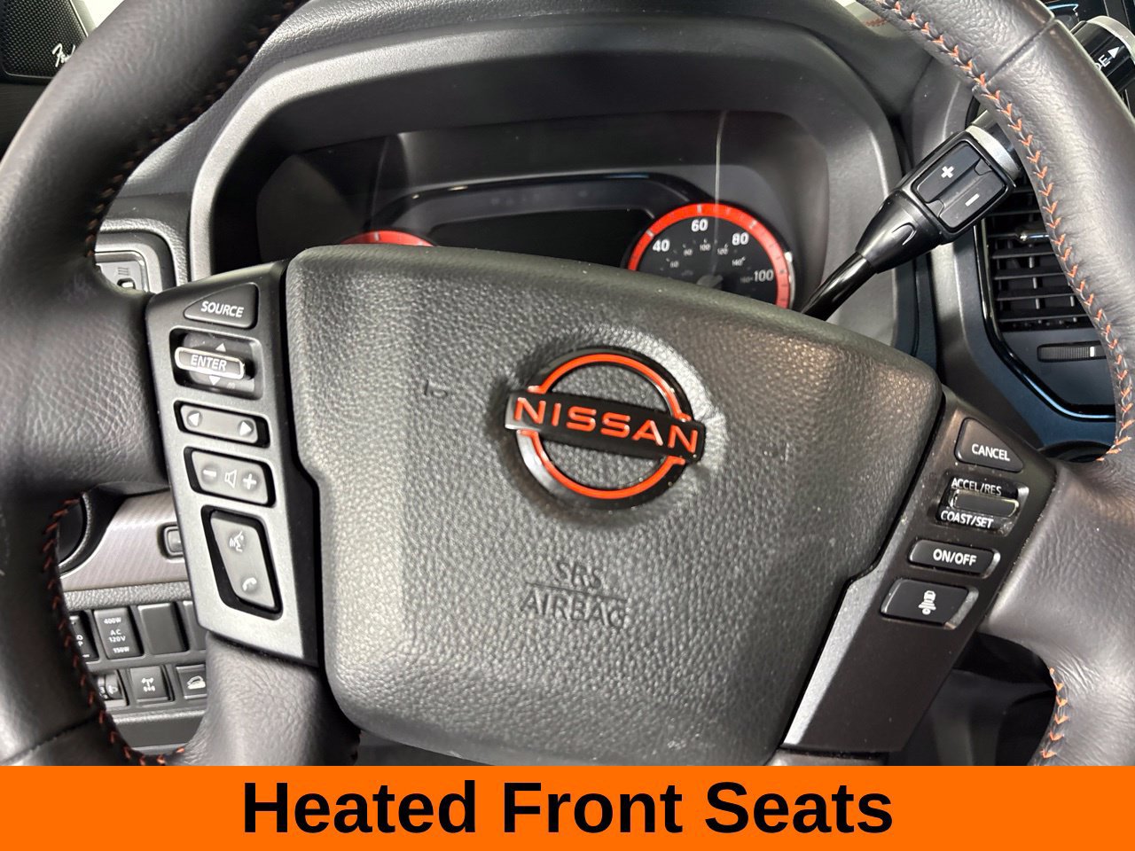 Used 2024 Nissan Titan PRO-4X w/ Pro-4x Convenience Package AWD/4WD image 17