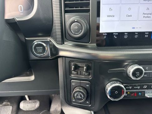 Used 2024 Ford F150 Platinum image 24
