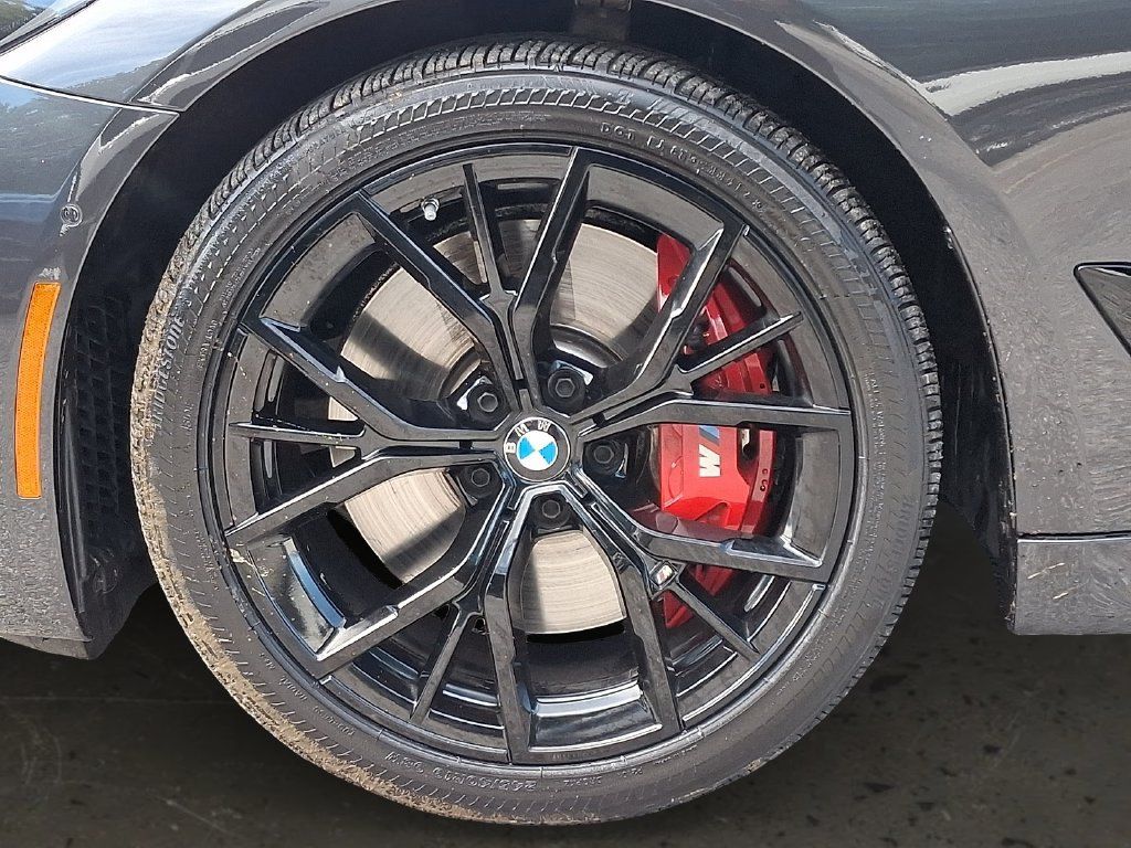 Used 2023 BMW 540i xDrive w/ M Sport Package AWD/4WD image 9