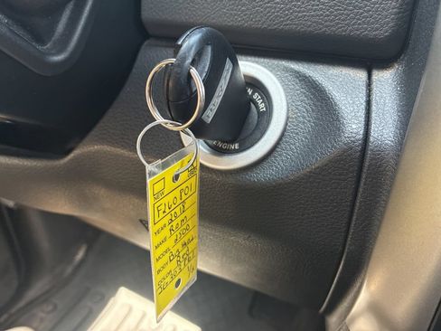 Used 2018 RAM 2500 Big Horn AWD/4WD image 32