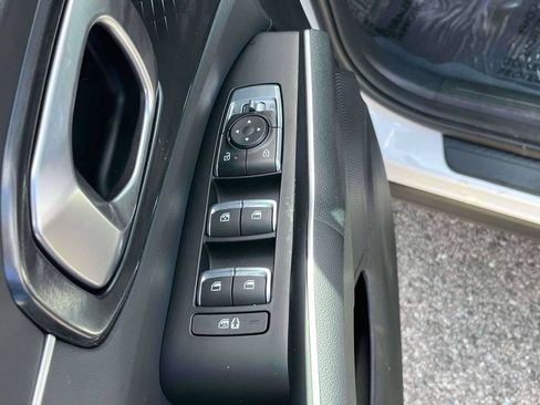 Certified 2026 Kia Sorento LX FWD image 15