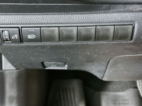 Used 2026 Toyota Corolla LE FWD image 17