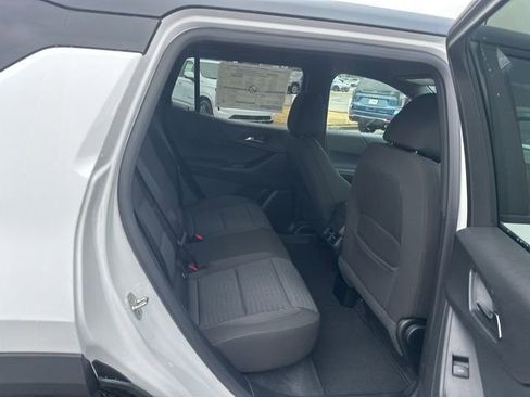 New 2026 Chevrolet Equinox LT image 30