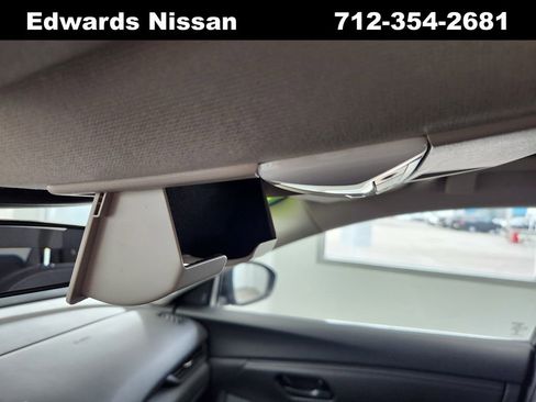 Used 2025 Nissan Sentra S image 28