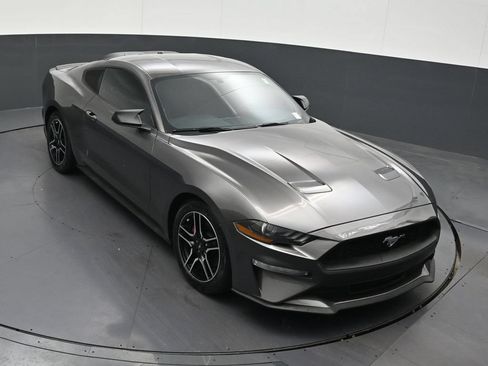 Used 2020 Ford Mustang Coupe w/ Equipment Group 101A RWD image 20