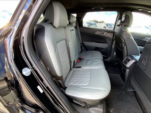 Used 2023 Kia Sportage X-Line w/ X-Line Premium Package image 19