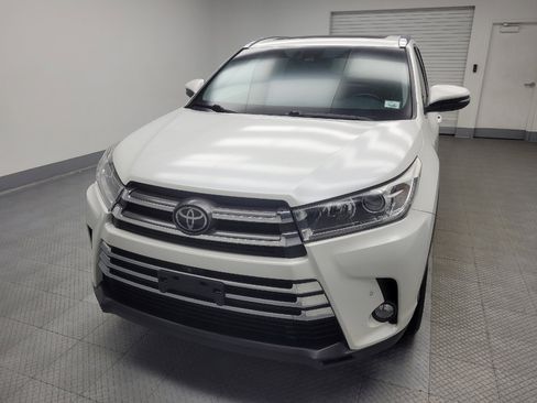 Used 2018 Toyota Highlander Limited Platinum image 15