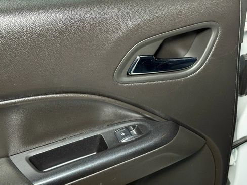 Used 2016 Chevrolet Colorado LT w/ LT Convenience Package image 19