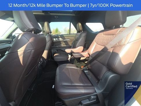 Used 2025 Ford Explorer Platinum w/ LUX Leather Package AWD/4WD image 22