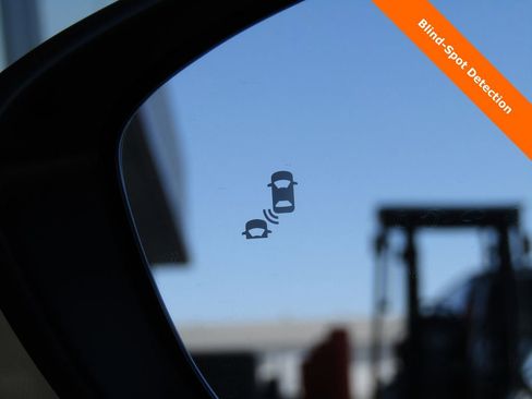 Used 2024 Honda Accord Touring image 9