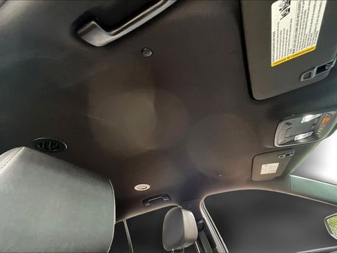 Certified 2022 Chevrolet Traverse LT image 29