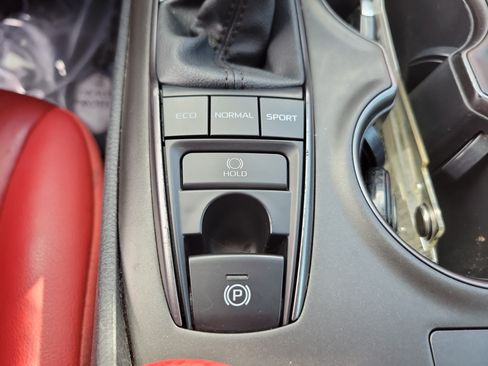 Used 2021 Toyota Camry XSE FWD image 29
