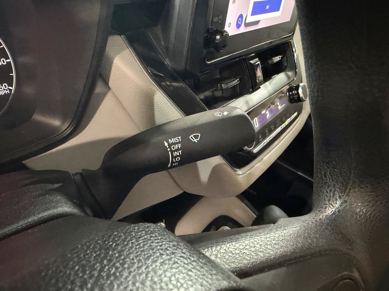 Used 2023 Toyota Corolla LE FWD image 33