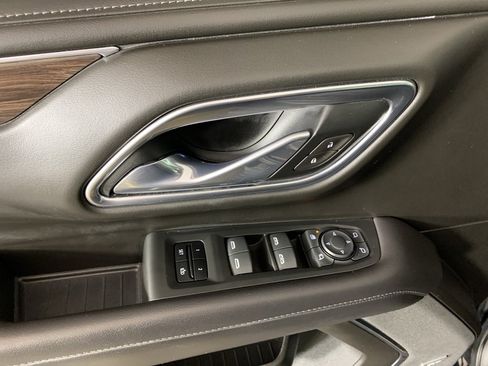 Used 2021 Chevrolet Tahoe LT w/ Luxury Package image 14