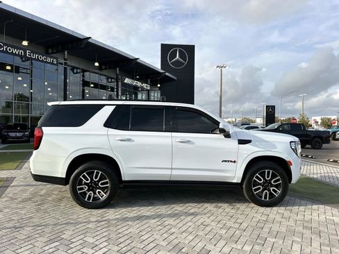 Used 2023 GMC Yukon AT4 w/ AT4 Premium Package image 3