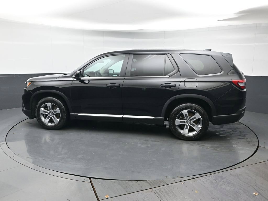Used 2024 Honda Pilot EX-L image 3