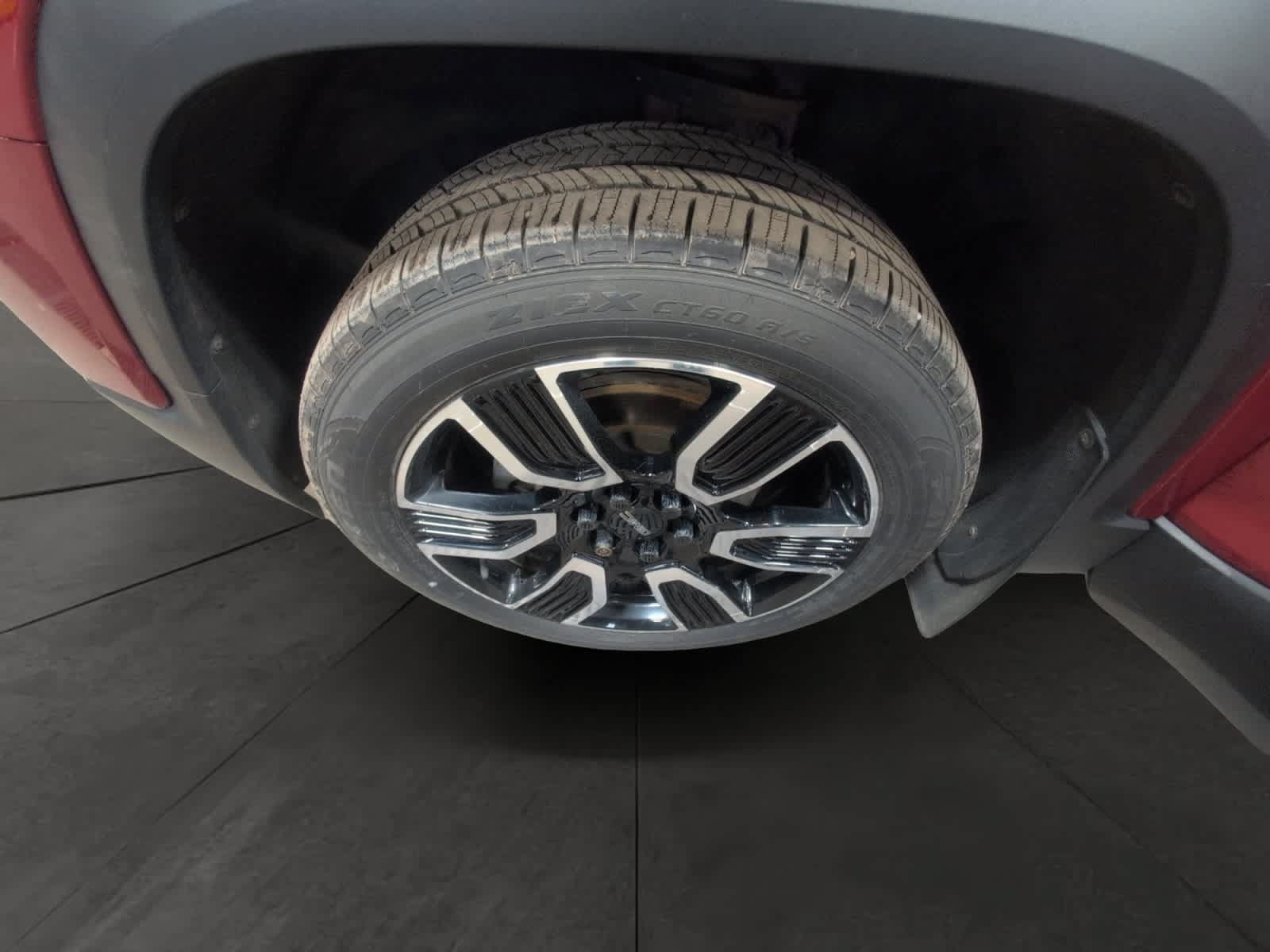 Used 2020 GMC Acadia SLT w/ LPO, Floor Liner Package AWD/4WD image 14