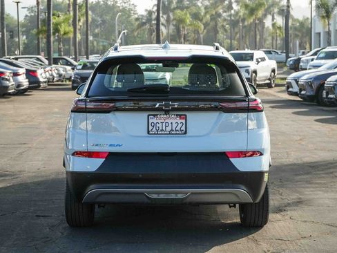 Used 2023 Chevrolet Bolt EUV Premier w/ Super Cruise Package image 5