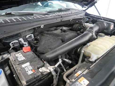 Used 2020 Ford Expedition Limited w/ Equipment Group 302A AWD/4WD image 11