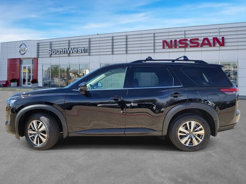 New 2026 Nissan Pathfinder SL image 9