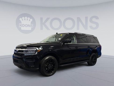 Used 2024 Ford Expedition Max XLT AWD/4WD image 1
