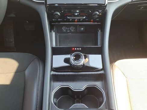 Certified 2024 Jeep Grand Cherokee L Altitude AWD/4WD image 27