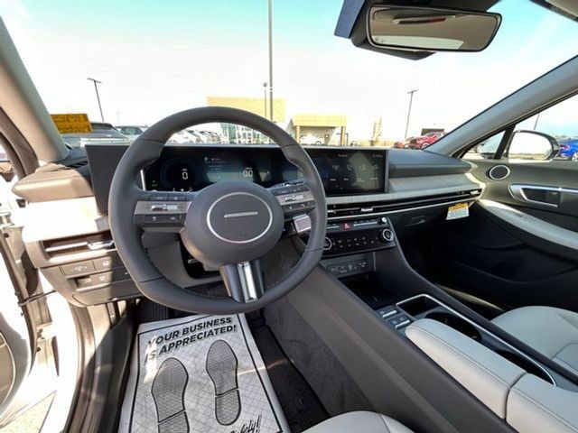 New 2024 Hyundai Sonata SEL FWD image 14