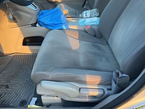 Used 2012 Honda CR-V LX image 10