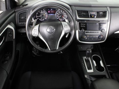 Used 2017 Nissan Altima 2.5 SR image 6