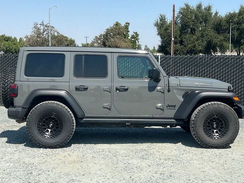 Used 2021 Jeep Wrangler Unlimited Sport AWD/4WD image 9