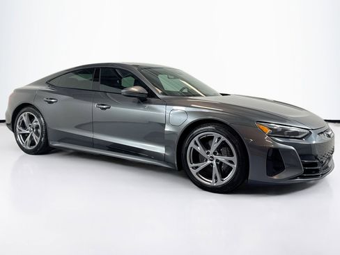 Used 2023 Audi e-tron GT Premium Plus image 3