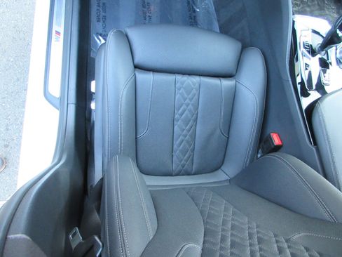 Used 2023 BMW 530e w/ M Sport Package image 13