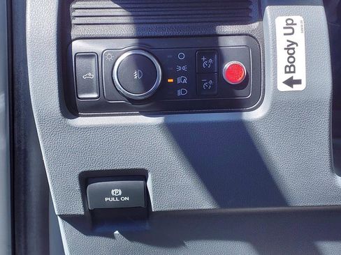 New 2024 Ford F550 image 31