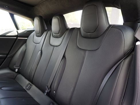 Used 2016 Tesla Model S P85D image 29