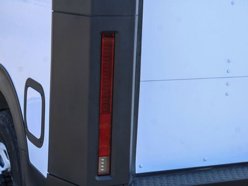 Used 2024 Chevrolet Brightdrop 400 w/ Commercial Equipment Package AWD/4WD image 10