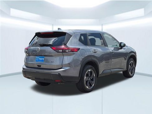 Used 2024 Nissan Rogue SV FWD image 6